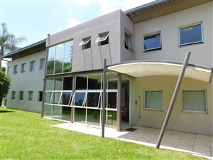 162 m² Office Space in Bryanston