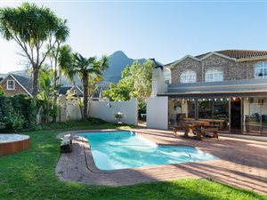 5 Bed House in Fernridge