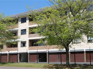 2 Bed Apartment in Mostertsdrift