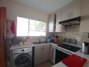 2 Bed Flat in Sunnyridge