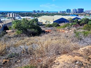 1895 m² Land available in Voorbaai