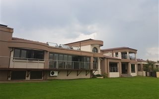 5 Bedroom House in Bankenveld