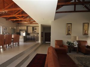 3 Bed House in Midstream Ridge Estate