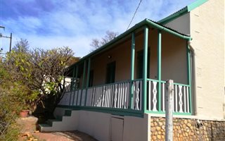 2 Bedroom House in De Rust