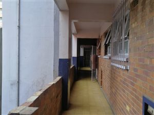 Studio Apartment in Hillbrow