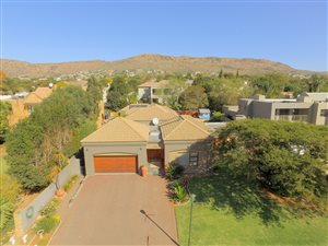 3 Bed House in Featherbrooke Estate