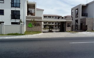 2 Bedroom Apartment in Grassy Park