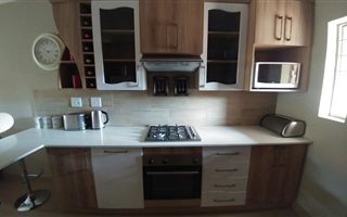 2 Bedroom Apartment in Andeon AH