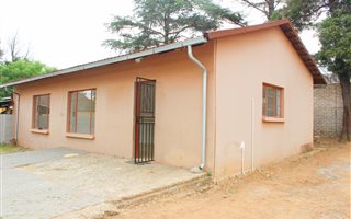 2 Bedroom Cluster in President Park