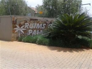 2 Bed Apartment in Ruimsig