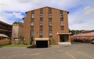 1 Bedroom Apartment in Linden