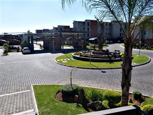 2 Bed Townhouse in Edenglen