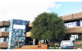 455 m² Office Space in Bedfordview