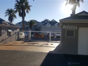 2 Bed Apartment in Bloubergrant