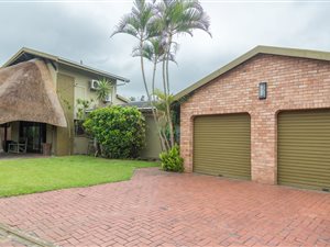4 Bed House in Meerensee