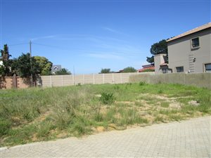 187 m² Land available in Dana Bay