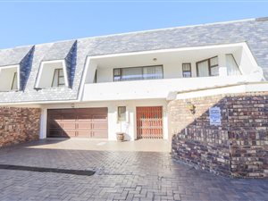 3 Bedroom Townhouse in Southernwood