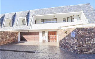 3 Bedroom Townhouse in Southernwood