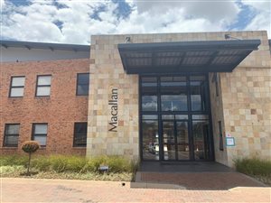 456 m² Commercial space in Paulshof