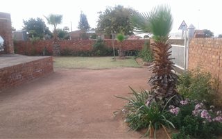 1 Bedroom House in Lethlabile