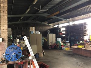 100 m² Commercial space in Vulcania