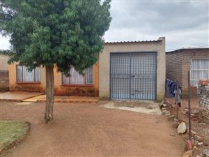 2 Bed House in Tsakane