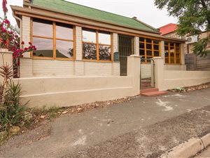 2 Bed House in Oudtshoorn Central