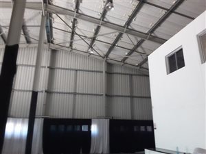 670 m² Industrial space in Mt Edgecombe