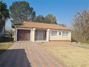 3 Bed House in Egerton