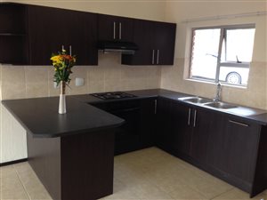 2 Bed Apartment in Randpark Ridge