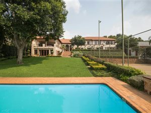 5 Bed House in Waterkloof