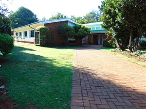 4 Bed House in Monument