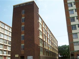 1 Bed Apartment in Sunnyside
