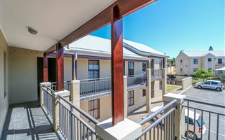 2 Bedroom Apartment in Klein Welgevonden