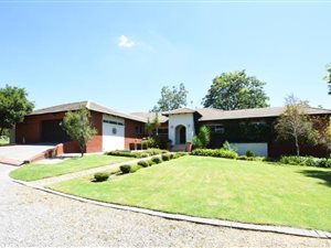 4 Bed House in Randjesfontein