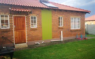 3 Bedroom House in Waterval East