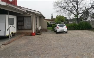 3 Bedroom House in Belmont Park