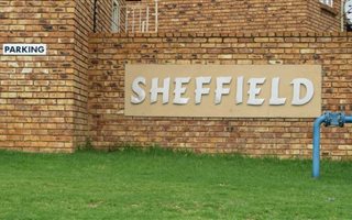 2 Bedroom Townhouse in Norkem Park