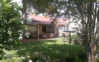 3 Bedroom Duet in Waterkloof