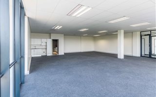 97 m² Commercial space in Beacon Bay