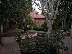 3 Bed Duplex in Waterkloof Ridge