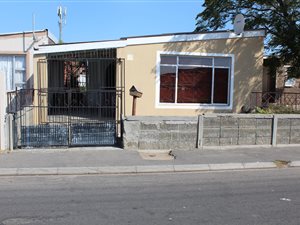 3 Bed House in Ravensmead