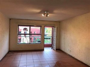 2 Bed Flat in Dowerglen