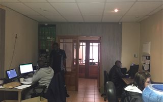 160 m² Commercial space in Irene