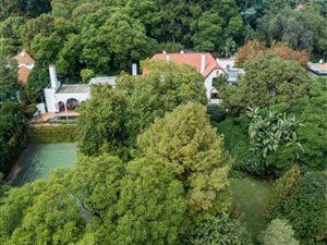 5 Bed House in Westcliff