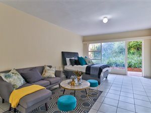 Studio Apartment in Bramley