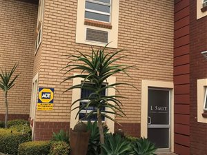 65 m² Office Space in Irene