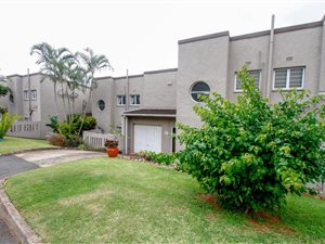 3 Bed Duplex in Sunningdale