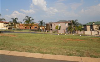 545 m² Land available in Kosmos Ridge