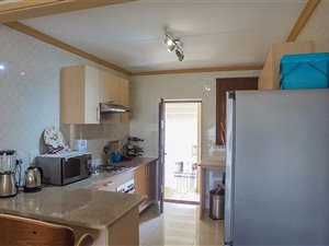 2 Bed Apartment in Noordwyk